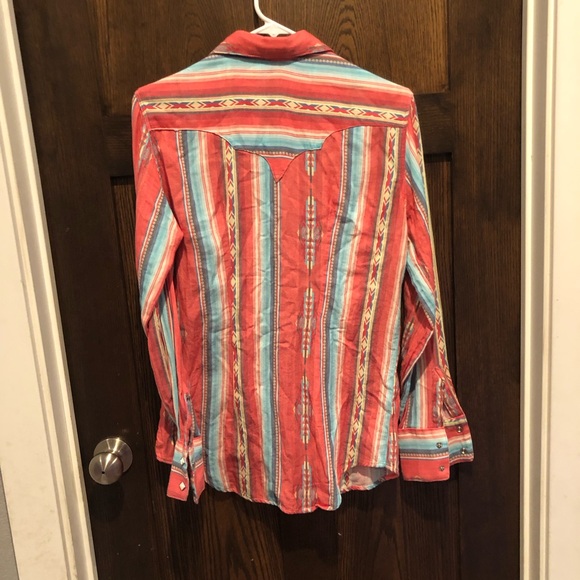 Rockmount ranchwear Women's Serape Pattern Western Shirt in Coral- medium - Picture 2 of 8
